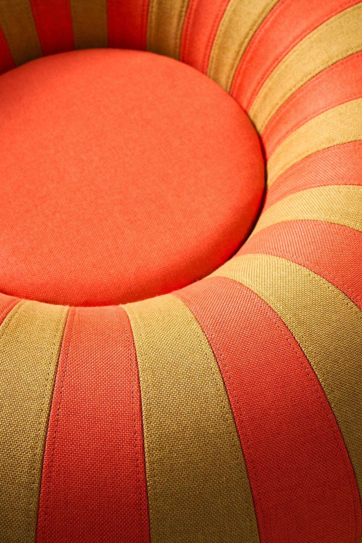 FLOAT, KLEIN, OCKER/ROT