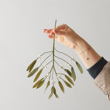 PAPER FLOWER, MISTLETOE, BRANCH, 220300G