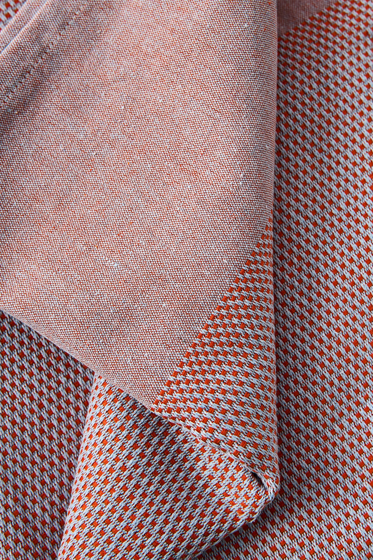 THROW, RED/LIGHT BLUE